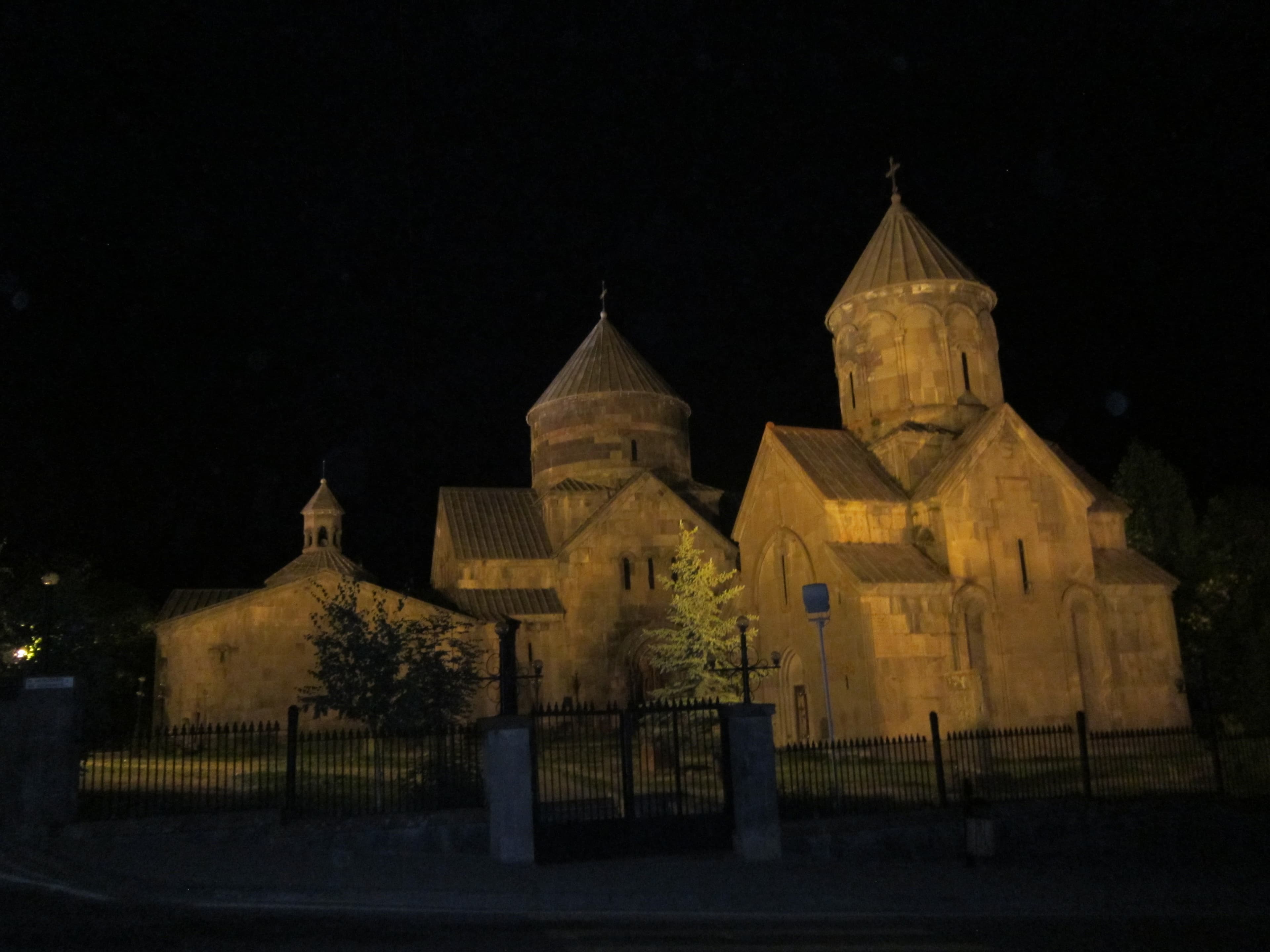 TSAGHKADZOR_KECHARIS_MONASTERY_Վանական_Համալիր_Կեչառիս.jfif