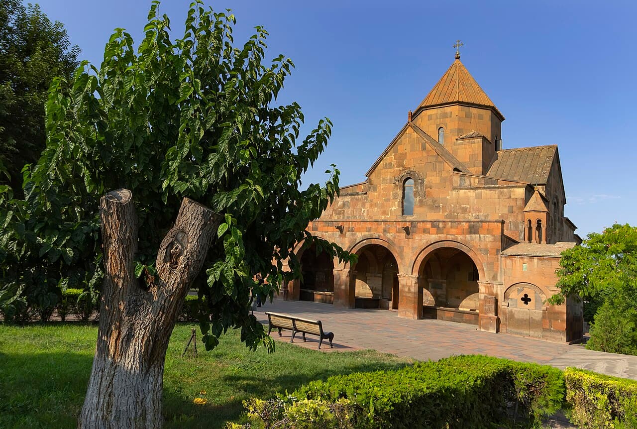 Արմավիր._Վաղարշապատ._Սուրբ_Գայանե_եկեղեցի.jpg