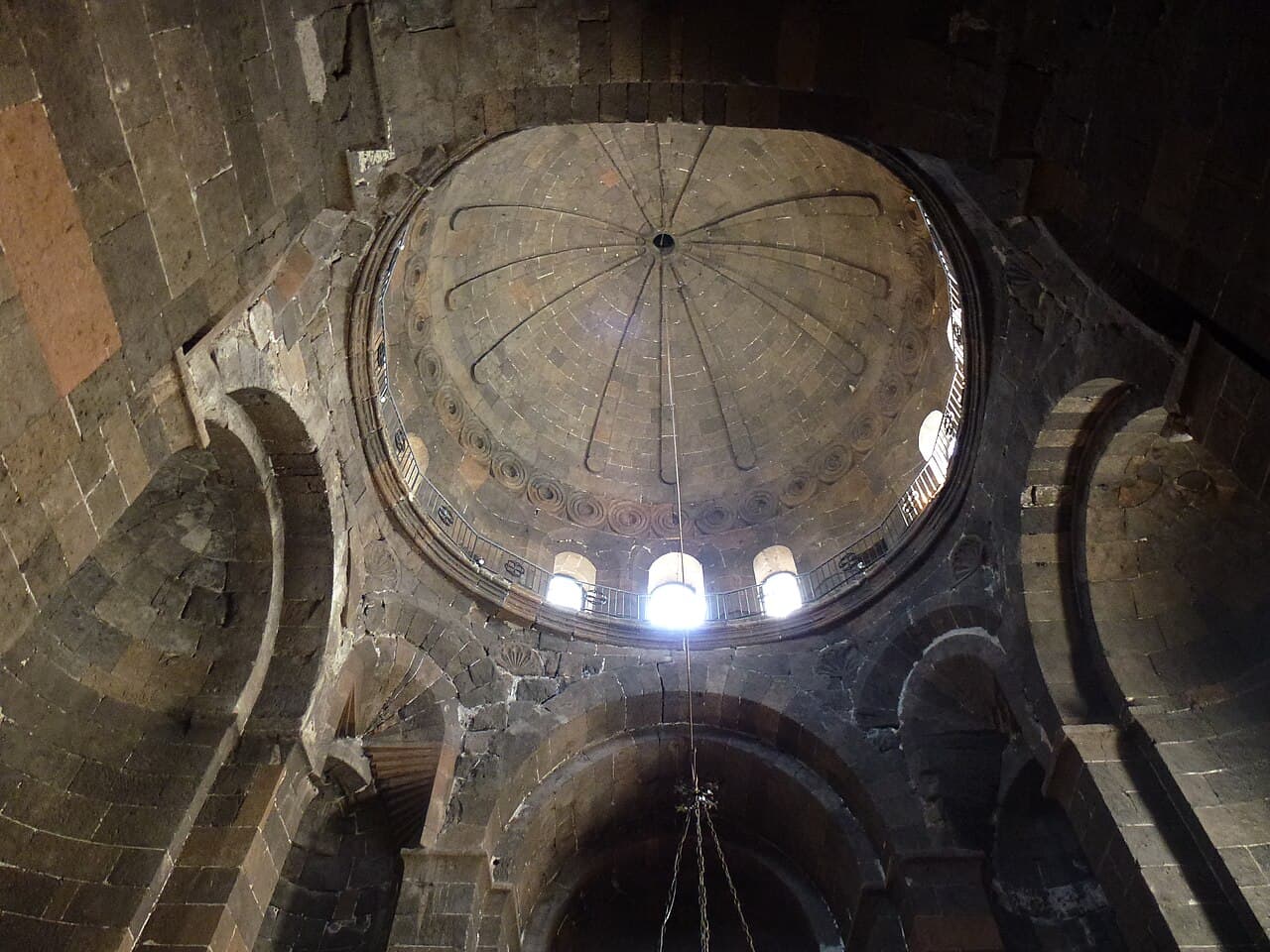 Hripsime_church_51.JPG